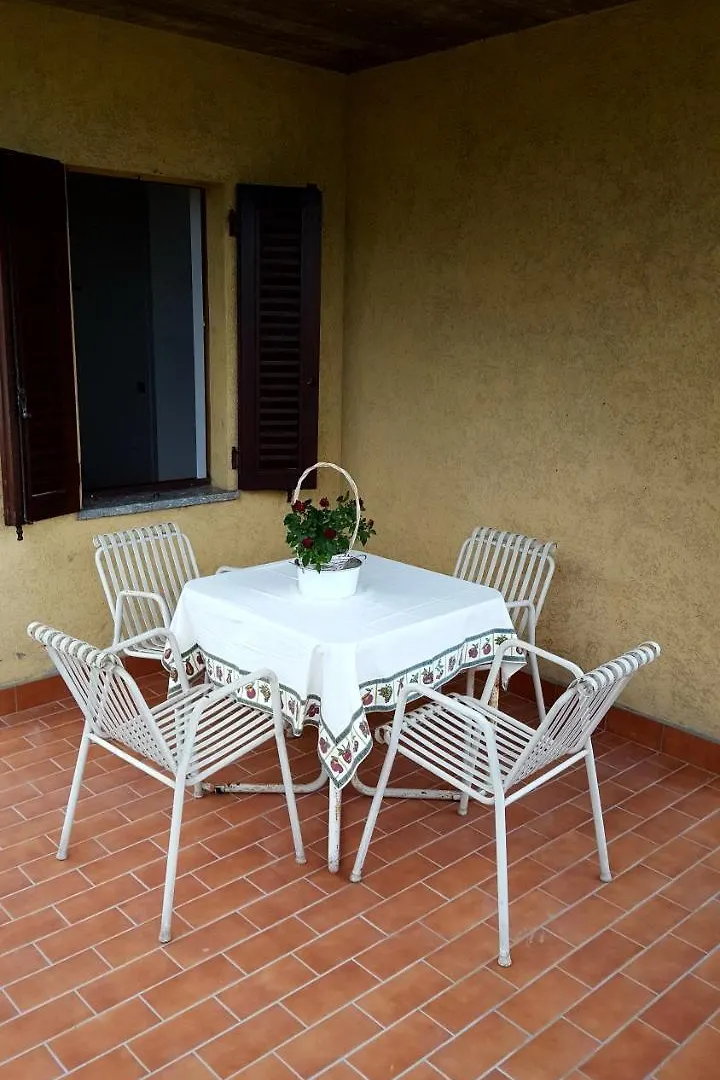 Apartamento Luz House Tavernola Bergamasca Italia
